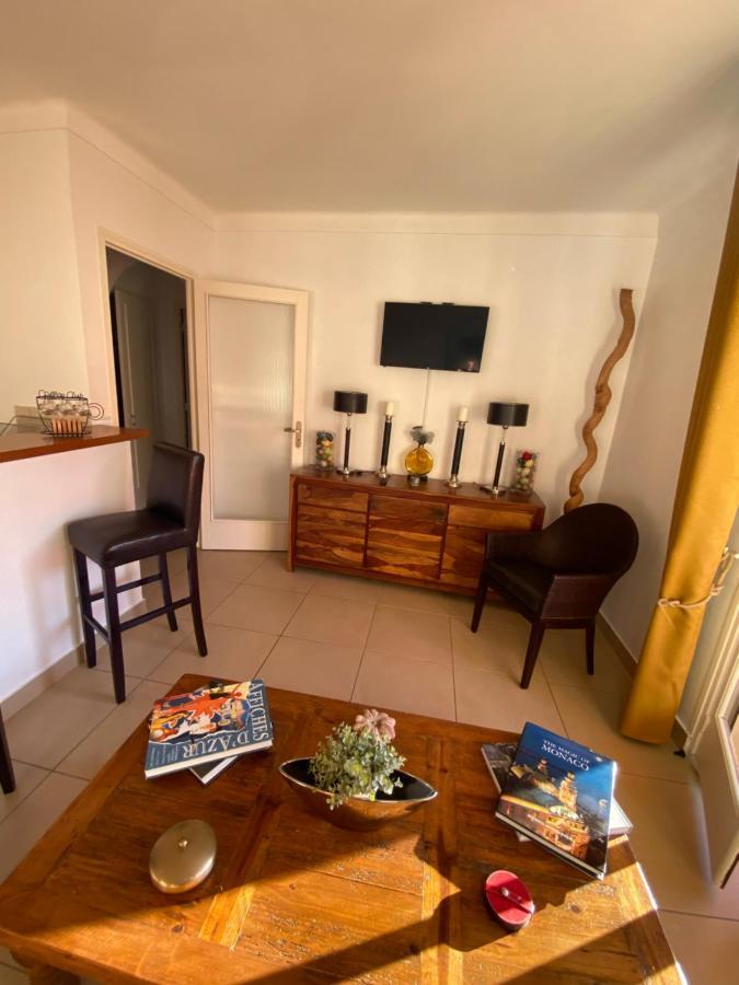 Charmant 2 Pieces Vue Sur Mer Et Monte-Carlo A Roquebrune Cap Martin Exterior photo