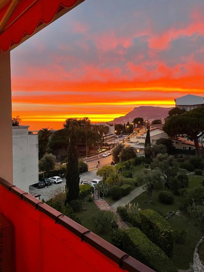 Charmant 2 Pieces Vue Sur Mer Et Monte-Carlo A Roquebrune Cap Martin Exterior photo